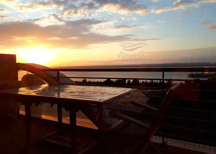 T2 Terrasse Vue Panoramique, Piscine, Parking, Wifi, 2 Tv Connectees, Netflix, Clim, Ascenseur, Barbecue