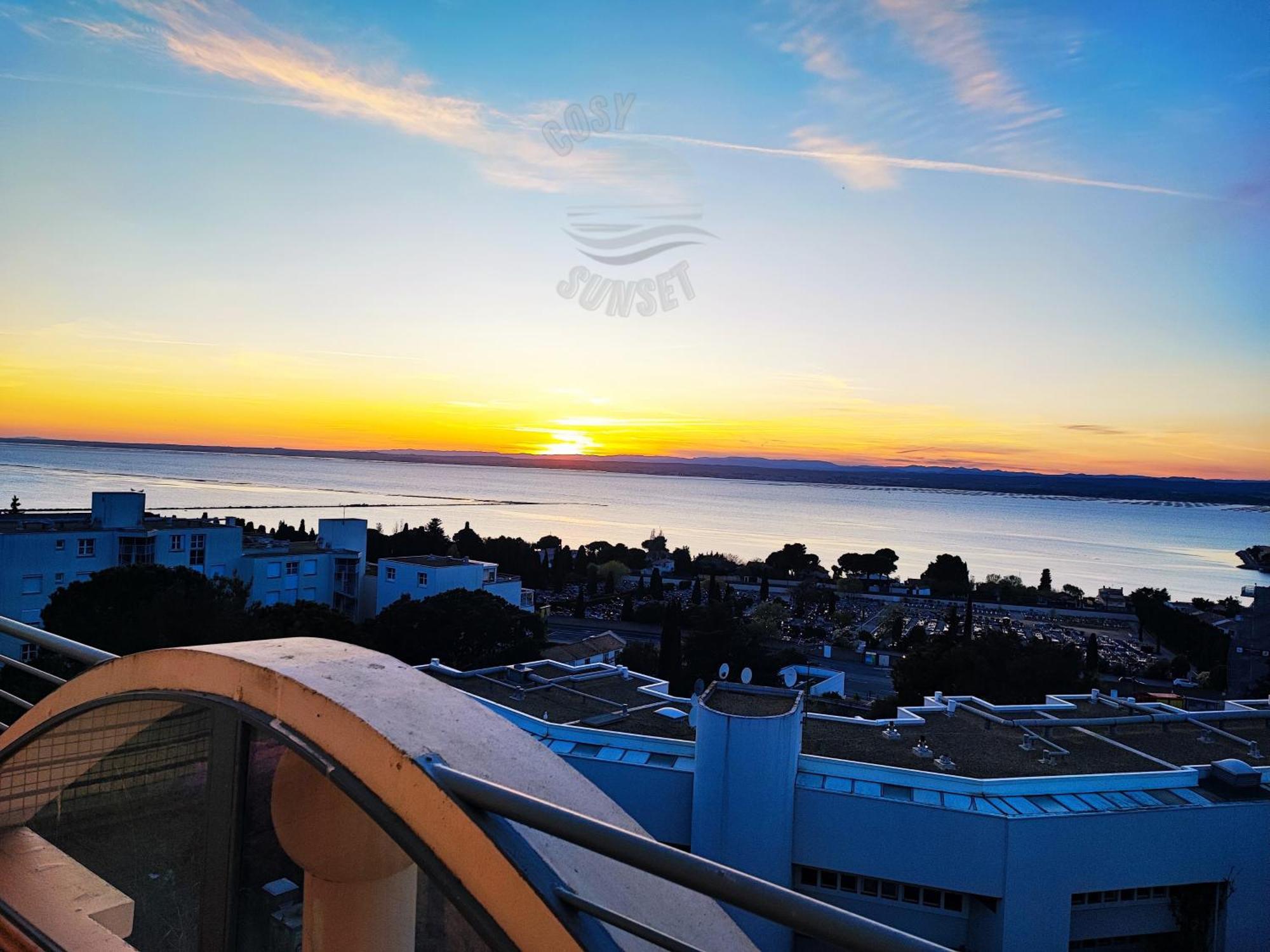 T2 Terrasse Vue Panoramique, Piscine, Parking, Wifi, 2 Tv Connectees, Netflix, Clim, Ascenseur, Barbecue * Sète
